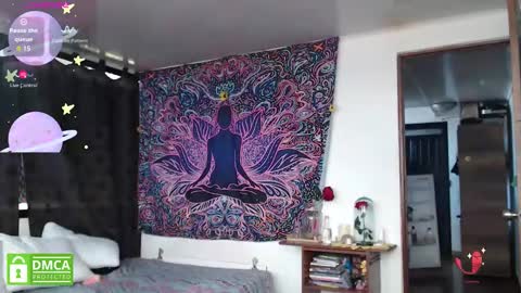 Cutie pie online show from December 17, 4:46 pm