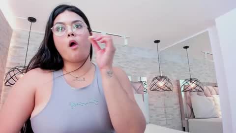 im mou  online show from February 21, 6:48 pm