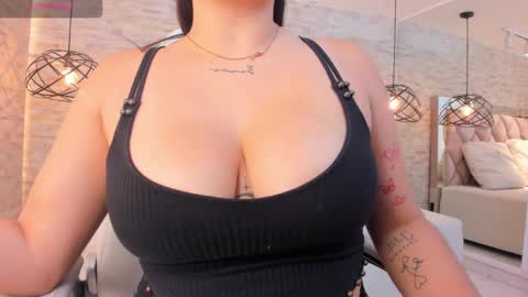 im mou  online show from March 4, 12:44 pm