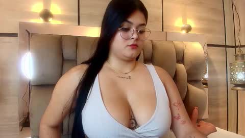 im mou  online show from October 14, 12:50 pm