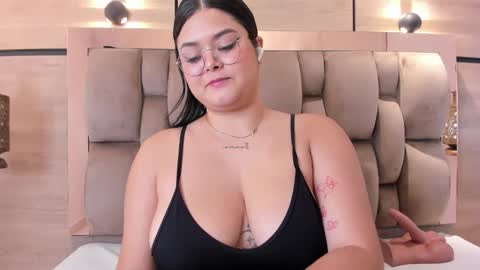 im mou  online show from March 3, 1:06 pm