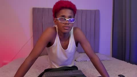 oleider dont forget your thumbs up online show from April 23, 7:49 pm