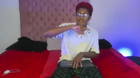 oleider dont forget your thumbs up online show from April 25, 8:06 pm