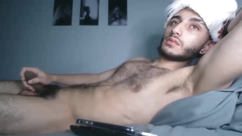 Snapshot of im_paul_ chatting on December 24, 8:11 am Paul online show from December 24, 8:11 am