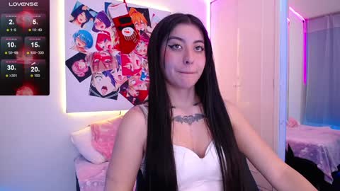 Snapshot of im_rosse_ chatting on December 17, 8:43 pm Jade Rosse online show from December 17, 8:43 pm