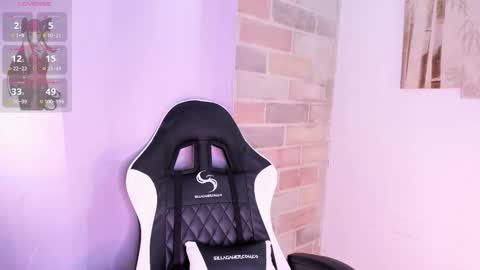 Scarlet  online show from October 12, 10:53 pm