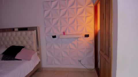 im_sebaslopez online show from December 18, 11:49 am