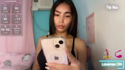 Ms. M online show from April 25, 11:02 am