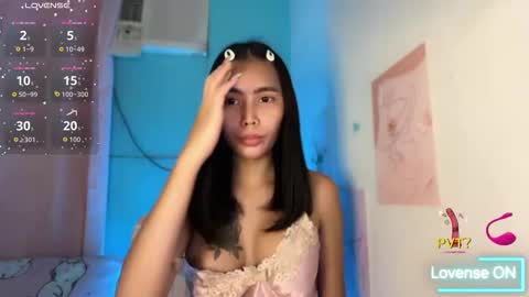 Snapshot of im_your_sexy_wifexxx chatting on May 22, 5:51 pm Ms. M online show from May 22, 5:51 pm