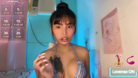 Snapshot of im_your_sexy_wifexxx chatting on June 3, 10:59 pm Ms. M online show from June 3, 10:59 pm