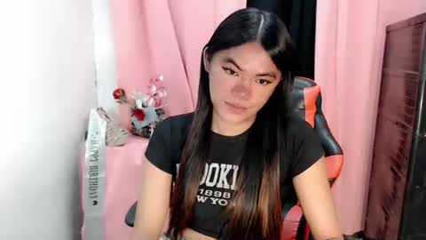 im_yourfairyannaxx online show from October 14, 9:15 pm