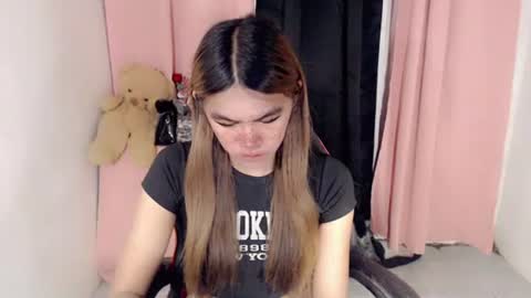 im_yourfairyannaxx online show from May 3, 12:38 am