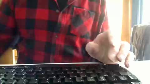 Snapshot of imaussiechris chatting on May 18, 12:40 am Aussie Guy online show from May 18, 12:40 am