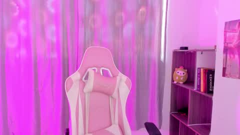 Snapshot of imbabedani chatting on December 2, 8:59 pm Danibabe online show from December 2, 8:59 pm