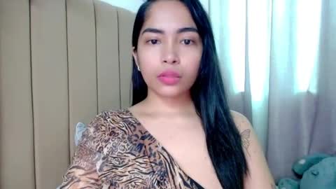 Snapshot of imbabyasian chatting on May 27, 3:03 am Baby online show from May 27, 3:03 am