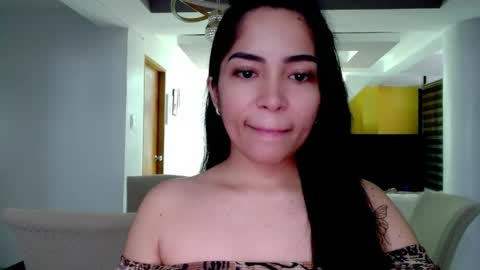 Snapshot of imbabyasian chatting on June 1, 2:35 am Baby online show from June 1, 2:35 am