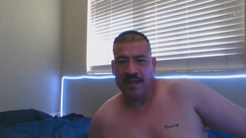 Snapshot of imbackmandosuknw chatting on December 23, 5:22 pm imbackmandosuknw online show from December 23, 5:22 pm