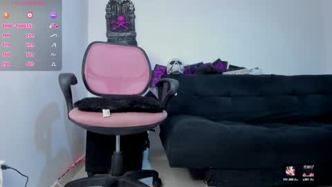 imblackeyes1 online show from October 5, 9:02 pm