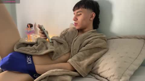 Snapshot of imcoltonalvin chatting on November 20, 3:07 am Colton Alvin Independent model online show from November 20, 3:07 am