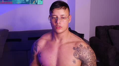 imconor online show from April 3, 9:57 pm