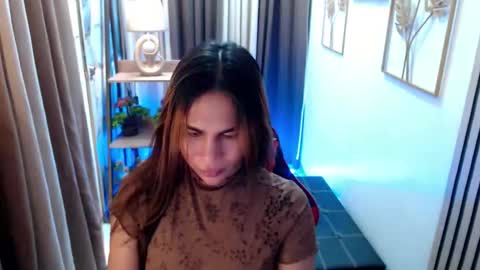 Ashley online show from February 17, 3:40 pm