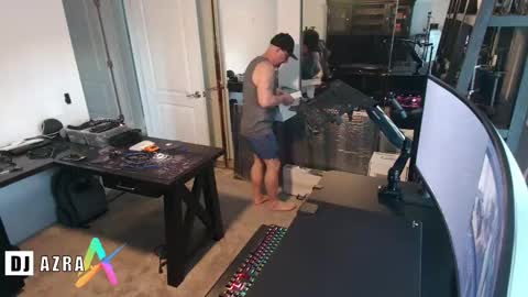 DJ Azra online show from March 3, 1:21 am