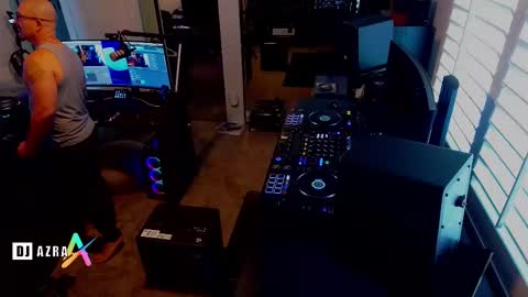 DJ Azra online show from December 19, 4:36 pm