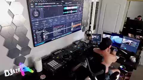 DJ Azra online show from June 27, 12:15 am