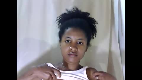 imelda9794 online show from April 19, 2:38 pm