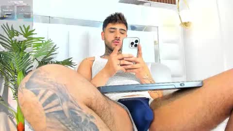 Snapshot of imferrerr chatting on December 4, 8:50 pm Felipe Ferrer online show from December 4, 8:50 pm