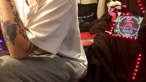 Snapshot of imglorious1 chatting on January 29, 7:36 am JJ online show from January 29, 7:36 am