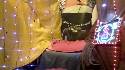 Snapshot of imglorious1 chatting on February 7, 10:19 am JJ online show from February 7, 10:19 am