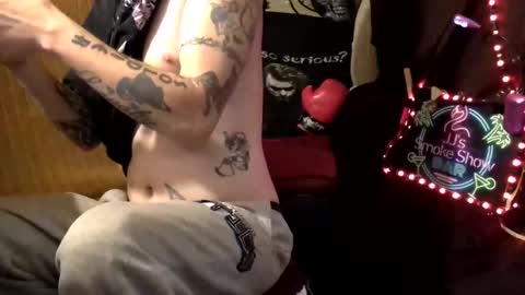 Snapshot of imglorious1 chatting on February 17, 6:31 am JJ online show from February 17, 6:31 am