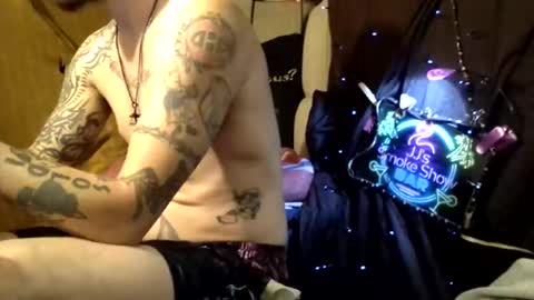 Snapshot of imglorious1 chatting on February 25, 8:36 am JJ online show from February 25, 8:36 am