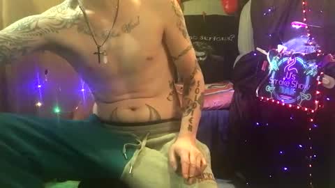 Snapshot of imglorious1 chatting on March 8, 7:27 am JJ online show from March 8, 7:27 am