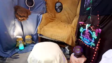 Snapshot of imglorious1 chatting on October 10, 3:05 am JJ online show from October 10, 3:05 am