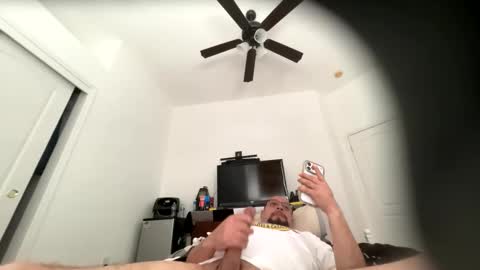 Snapshot of imhardjames13 chatting on May 9, 6:46 pm Imhardjames13 online show from May 9, 6:46 pm