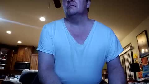 Iminyourroom online show from February 8, 8:20 am