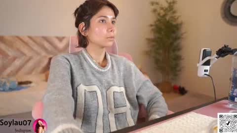 Snapshot of imjess_ chatting on January 16, 7:23 am imjess_ online show from January 16, 7:23 am