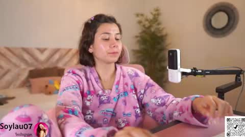 Snapshot of imjess_ chatting on February 11, 9:53 pm imjess_ online show from February 11, 9:53 pm