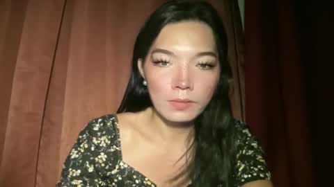 Snapshot of imjustasluttyintownxxx chatting on June 8, 6:36 am Mika online show from June 8, 6:36 am