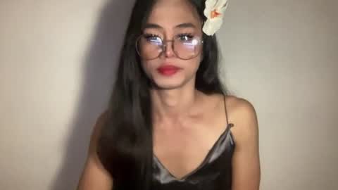 Snapshot of imjustasluttyintownxxx chatting on June 21, 7:33 am Mika online show from June 21, 7:33 am