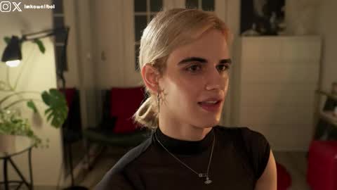 sasha hethey online show from December 4, 2:21 am