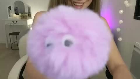 Snapshot of imkeira chatting on January 27, 10:49 pm ImKeira online show from January 27, 10:49 pm