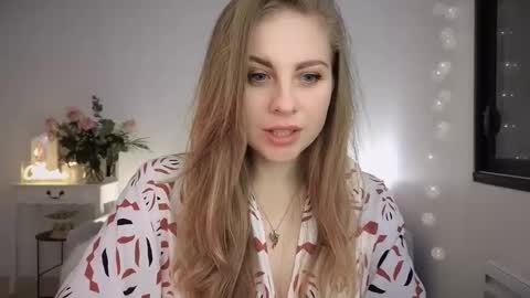 Snapshot of imkeira chatting on February 15, 7:28 pm ImKeira online show from February 15, 7:28 pm