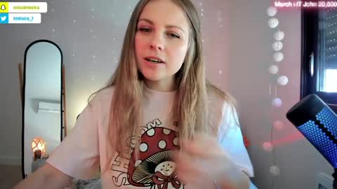 ImKeira online show from March 30, 10:05 am