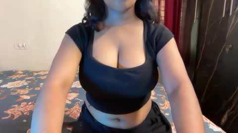 Snapshot of imlovelyrose chatting on July 7, 8:51 am ROSE online show from July 7, 8:51 am