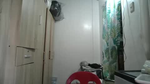 Snapshot of immaculate02 chatting on March 10, 2:06 am Immaculate02 online show from March 10, 2:06 am