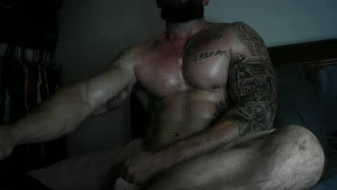 Snapshot of imnewherelollol chatting on October 1, 2:12 pm Majordadbod101 online show from October 1, 2:12 pm