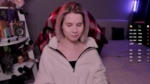 Mia online show from February 8, 8:07 am